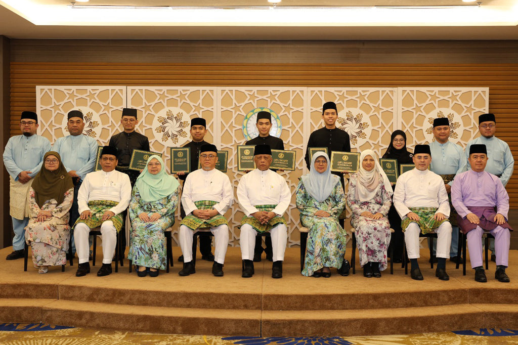 Signing Ceremony of Yayasan Sultan's Scholar "Sultan's Scholar" Scholarship Award Ceremony for the Year 2025/2026 Study Session - The House of Bolkiah