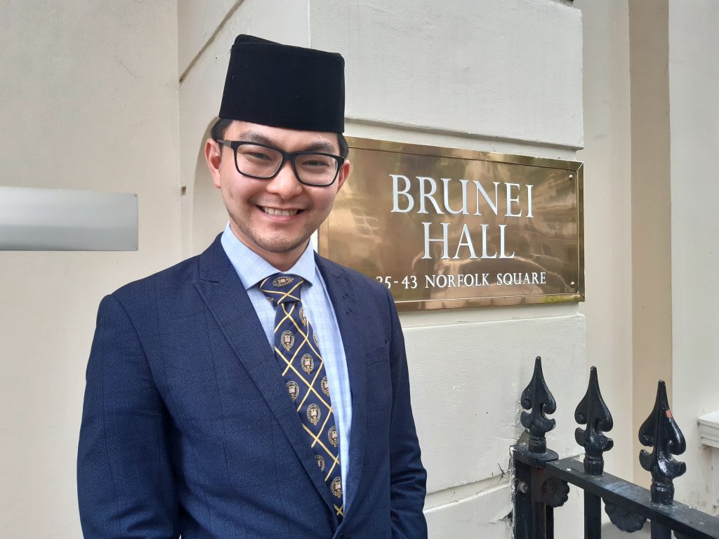 Yayasan Sultan's Scholar Student Sultan Haji Hassanal Bolkiah Receives Oxford Prestigious Award - The House of Bolkiah